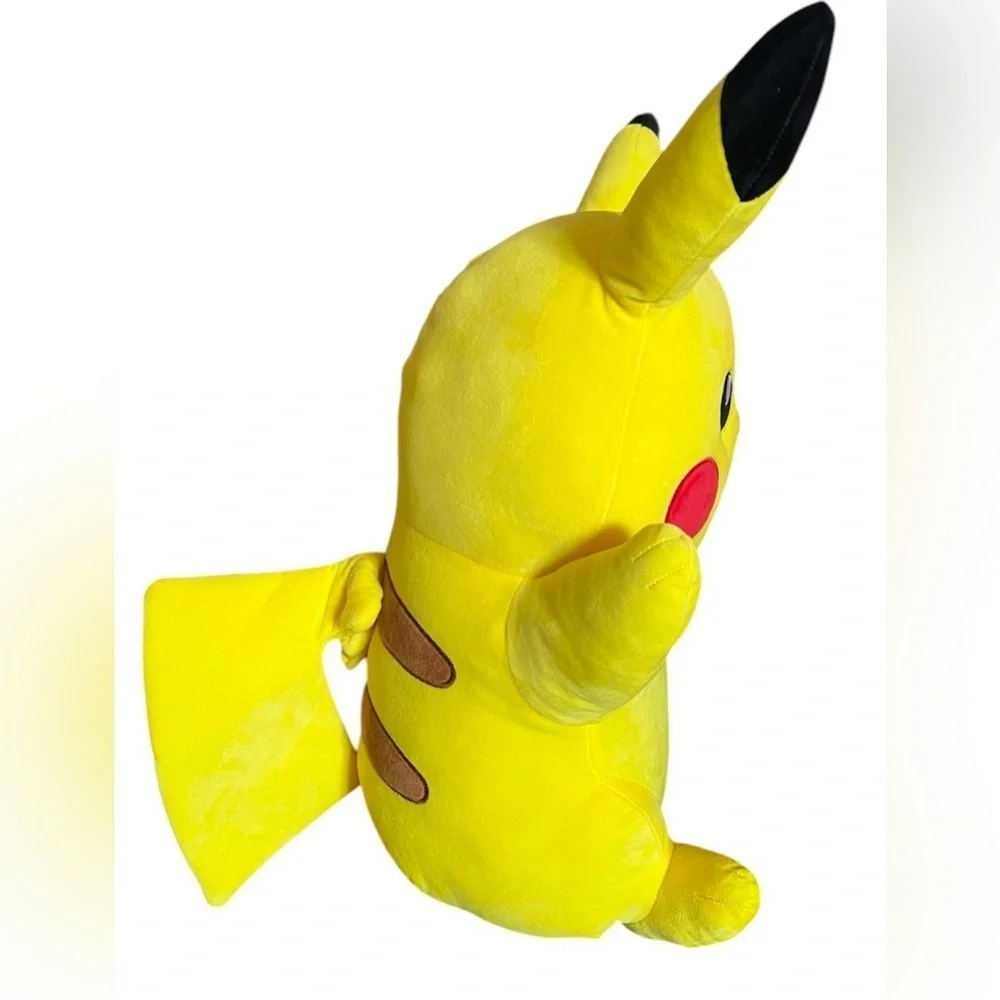 2023 Pokemon Pikachu Plush 24